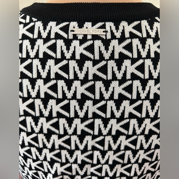 Micheal Kors sweater XS - Picture 8 of 9